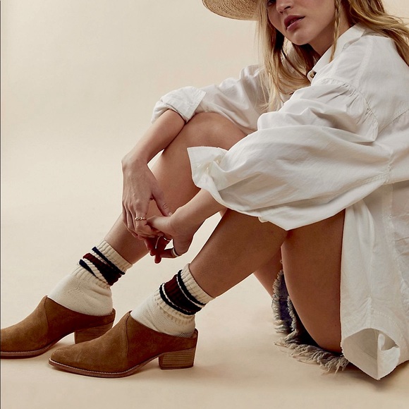 New Frontier Western Mules in camel suede - Picture 2 of 5